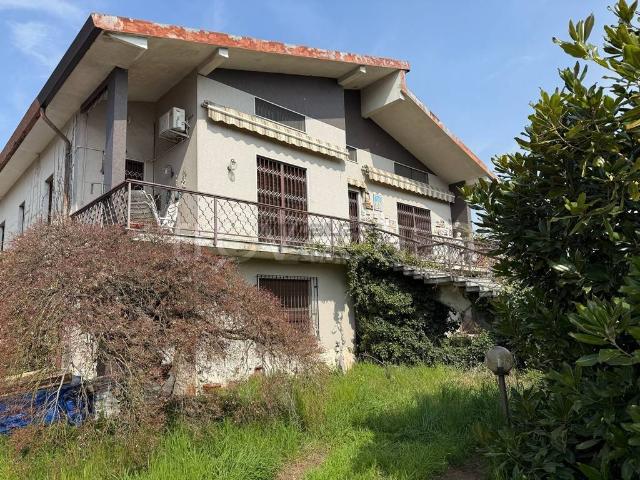 Villa bifamiliare in vendita a Capriate San Gervasio via Daniele Crespi
