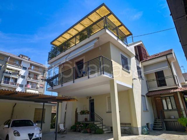 Villa bifamiliare in vendita a Carignano vicolo Pontetto, 3