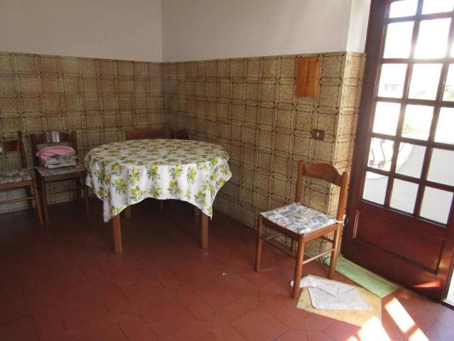 Villa bifamiliare in vendita a Carrara