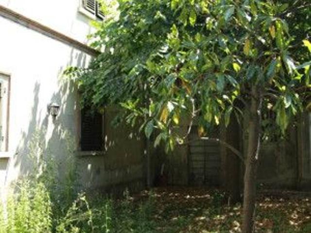 Villa bifamiliare in vendita a Cascina