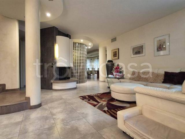 Villa bifamiliare in vendita a Cascina, Navacchio Nord Zambra