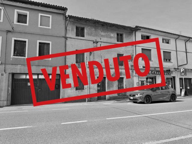Villa bifamiliare in vendita a Casarsa della Delizia