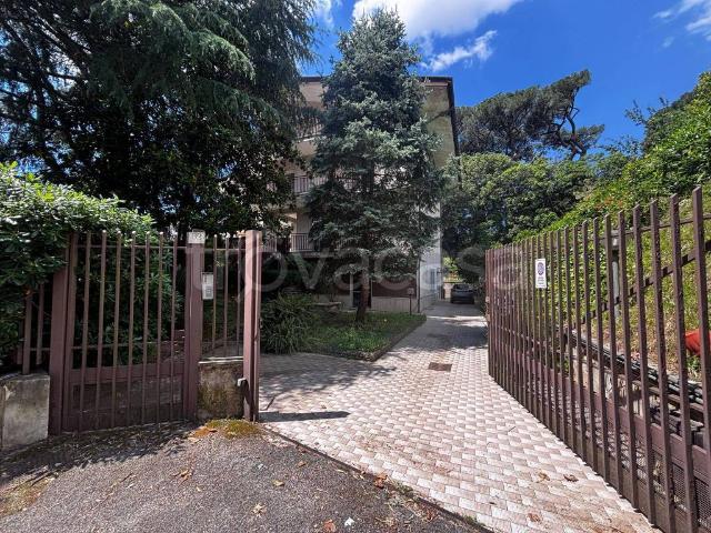 Villa bifamiliare in vendita a Caserta via dei Giardini, Puccianiello