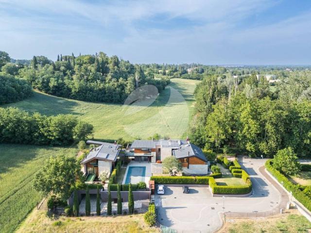 Villa bifamiliare in vendita a Castel San Pietro Terme