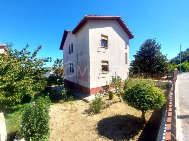 Villa bifamiliare in vendita a Castelfidardo via Monte Conero, 1, San Rocchetto