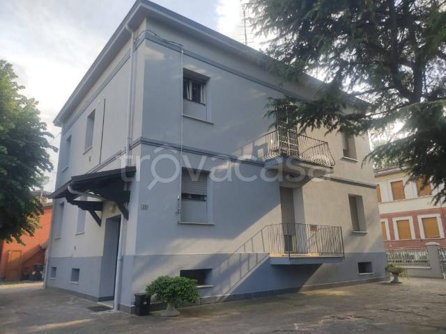 Villa bifamiliare in vendita a Castelnuovo Rangone