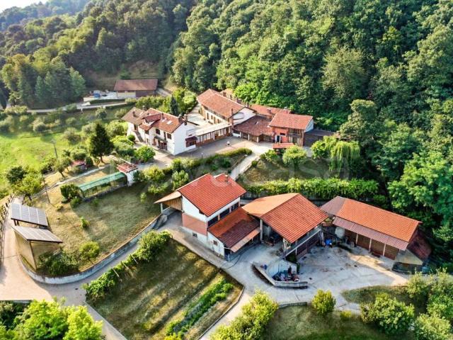 Villa bifamiliare in vendita a Castiglione Torinese strada Madonnina, Cordova