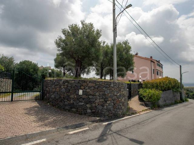 Villa bifamiliare in vendita a Celle Ligure via Enzo Ferrari, 16