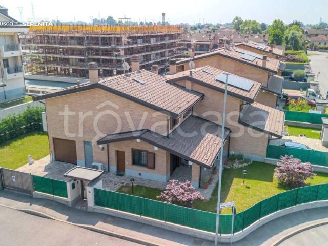Villa bifamiliare in vendita a Cervignano d'Adda via Maestri del Lavoro
