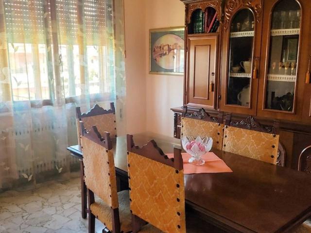 Villa bifamiliare in vendita a Adria