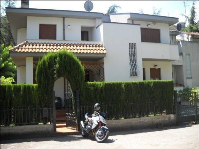 Villa bifamiliare in vendita a Ascoli Piceno