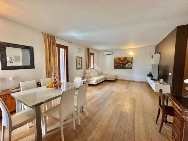 Villa bifamiliare in vendita a Bovolenta via Verdi, 2