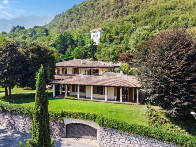 Villa bifamiliare in vendita a Boario Terme, Darfo Boario Terme