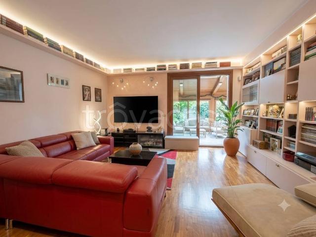 Villa bifamiliare in vendita a Bologna via Battindarno, Santa Viola