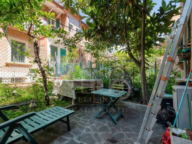 Villa bifamiliare in vendita a Bologna via Libia, Massarenti