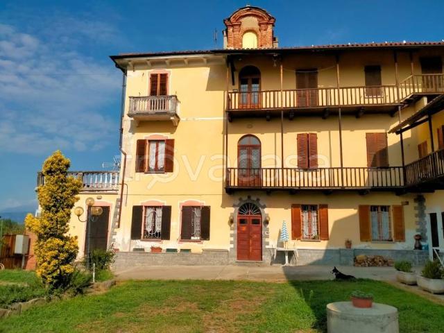 Villa bifamiliare in vendita a Bollengo