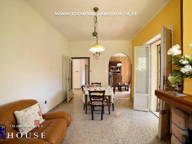 Villa bifamiliare in vendita a Bolsena via Guglielmo Marconi, 23