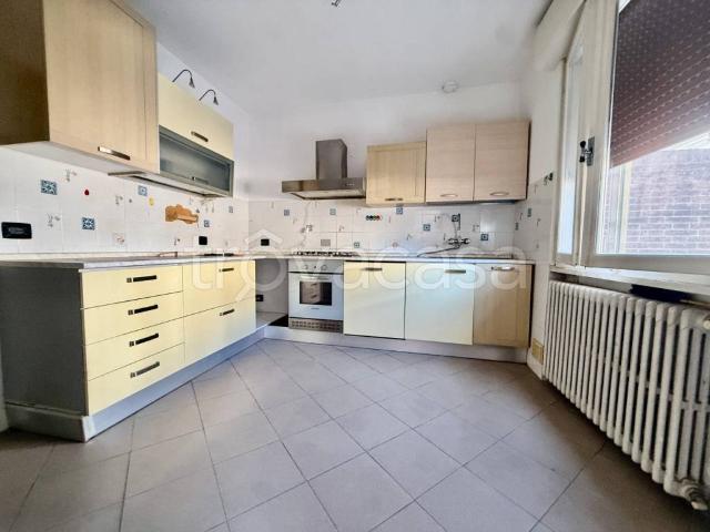 Villa bifamiliare in vendita a Bondeno via Dazio