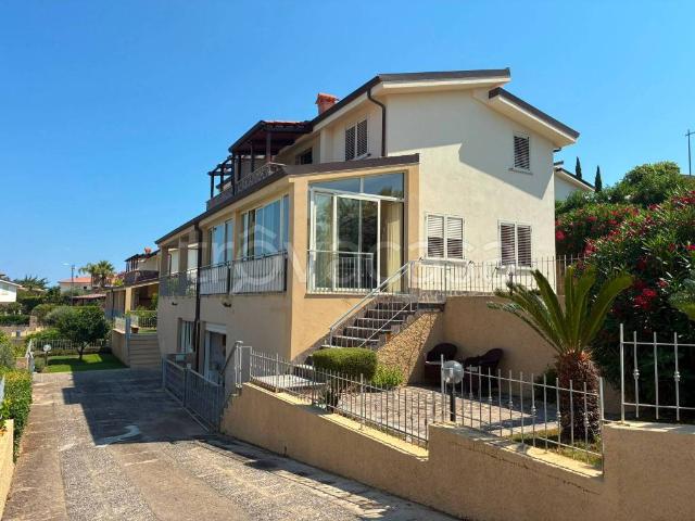 Villa bifamiliare in vendita a Badolato