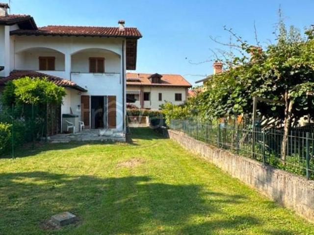 Villa bifamiliare in vendita a Biassono via Francesco Borromini