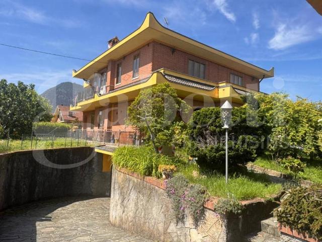 Villa bifamiliare in vendita a Bruino via Parini