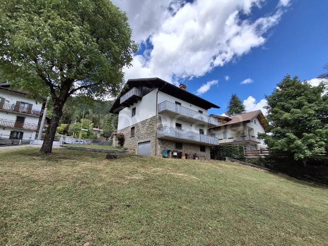 Villa bifamiliare in vendita a Bratto, Castione della Presolana