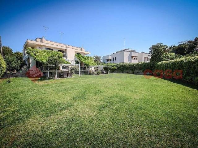 Villa bifamiliare in vendita a Brindisi