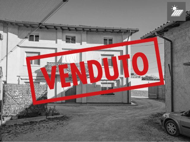 Villa bifamiliare in vendita a Buja via Collosomano, 146