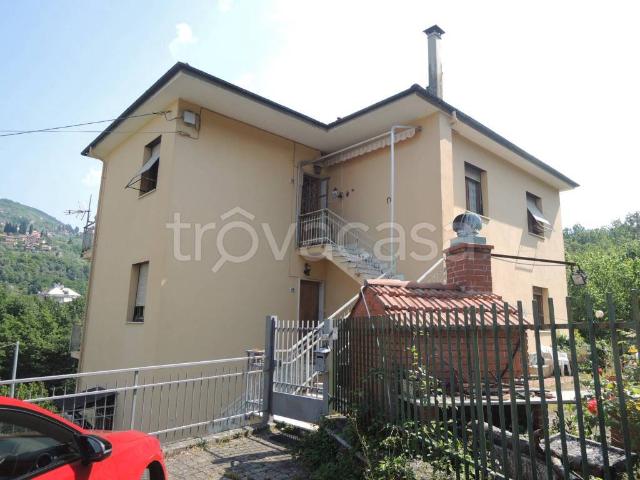 Villa bifamiliare in vendita a Genova, Struppa