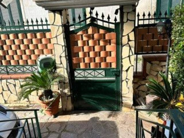 Villa bifamiliare in vendita a Giugliano In Campania