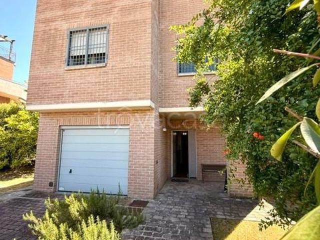 Villa bifamiliare in vendita a Granarolo dell'Emilia via della Seta