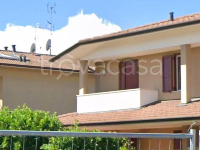 Villa bifamiliare in vendita a Desenzano del Garda via Francia, San Martino Della Battaglia