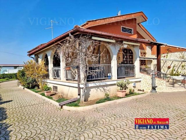 Villa bifamiliare in vendita a Foggia