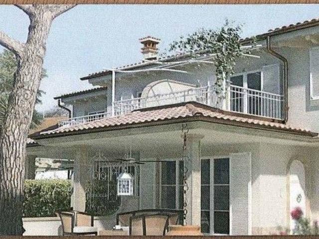 Villa bifamiliare in vendita a Forte Dei Marmi