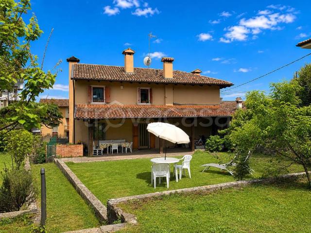 Villa bifamiliare in vendita a Fagagna via Cecconaia 2