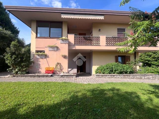 Villa bifamiliare in vendita a Fanna via mioni, 12