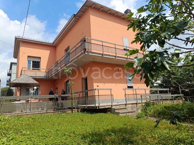 Villa bifamiliare in vendita a Fara Gera d'Adda via dei Dossi, 4
