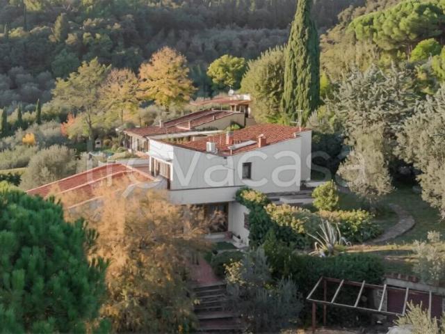 Villa bifamiliare in vendita a Firenze via del Fossataccio, Settignano
