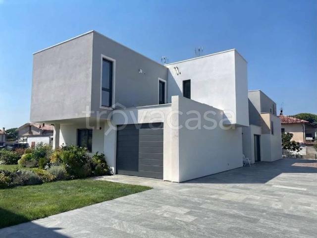 Villa bifamiliare in vendita a Igea Marina, Bellaria Igea Marina