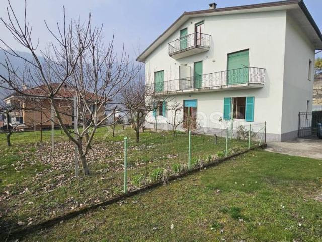 Villa bifamiliare in vendita a Omegna via Bertogna