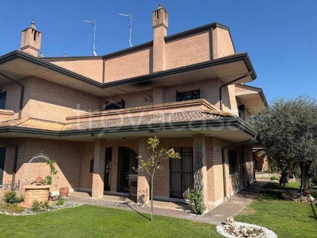 Villa bifamiliare in vendita a Occhiobello via Lucchino Visconti, 1, Santa Maria Maddalena