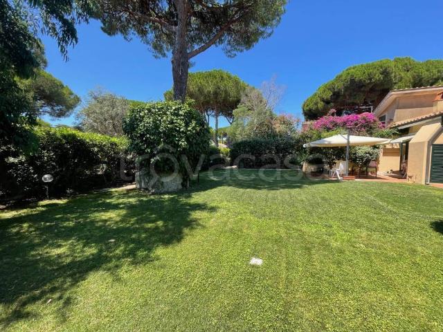 Villa bifamiliare in vendita a Orbetello via delle Saline, Giannella