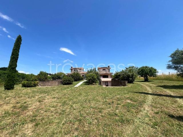 Villa bifamiliare in vendita a Oriolo Romano strada Santo Janni