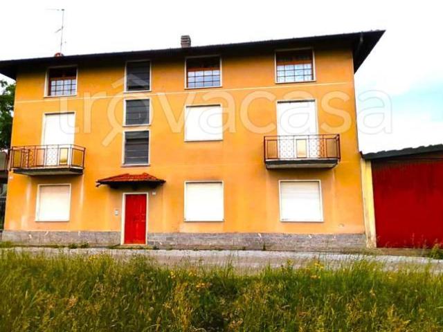 Villa bifamiliare in vendita a Orsenigo
