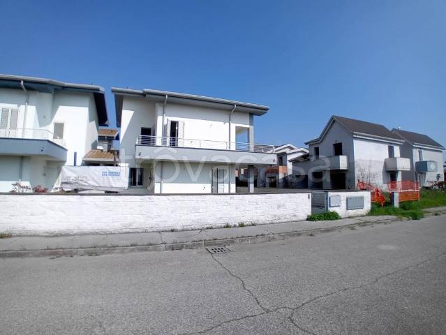 Villa bifamiliare in vendita a Ostellato