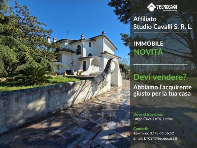 Villa bifamiliare in vendita a Latina strada Baviere, Borgo Sabotino foce Verde
