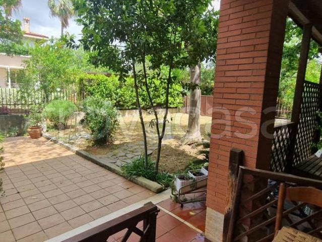 Villa bifamiliare in vendita a Latina via Guido d'Arezzo, 69, Q4