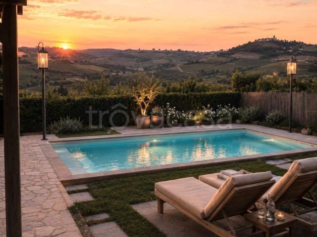Villa bifamiliare in vendita a La Morra