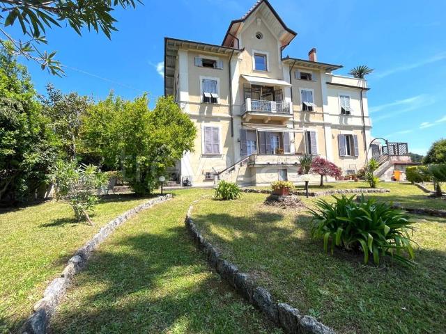 Villa bifamiliare in vendita a La Spezia via Pitelli, 112, Muggiano Porto Lotti