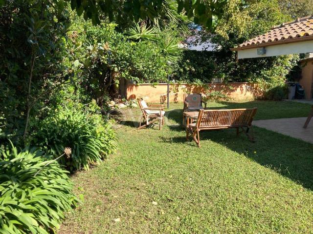 Villa bifamiliare in vendita a Ladispoli via dei Gemelli